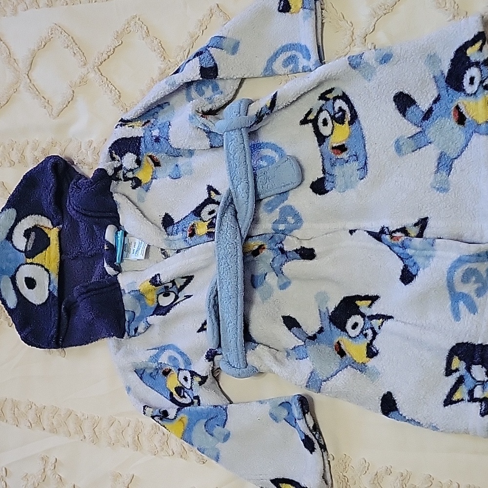 Bluey Robe Size 2T/3T